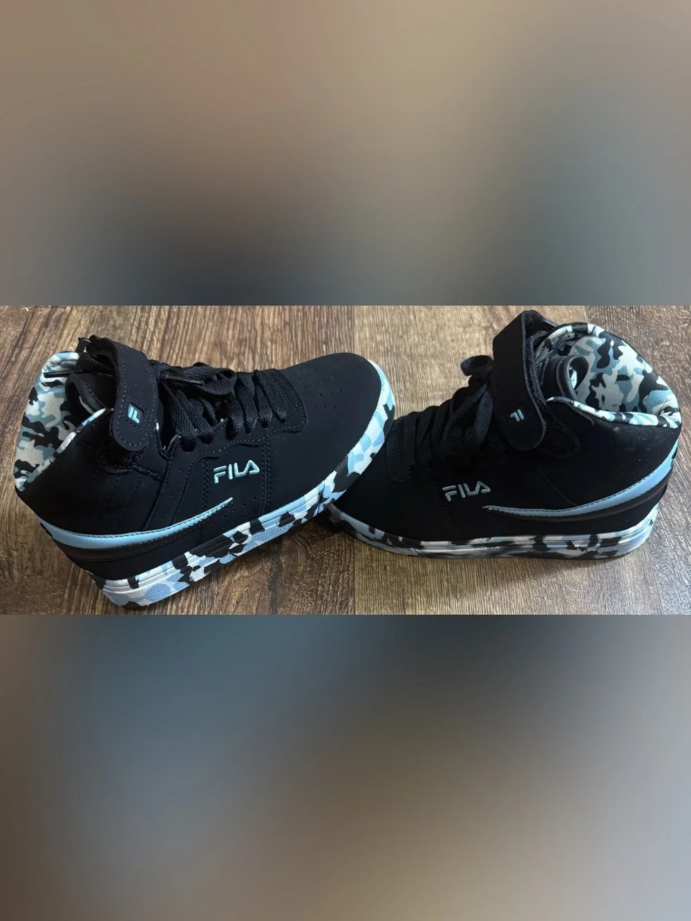 FILA Boys High Top Sneakers Black Blue Camo Size 1.5Y